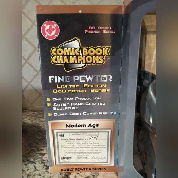 NIB VTG 1997 DC Comic Book Champions Batman Fine Pewter Original - Picture 6 of 7